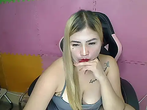 xia_love13 Live XXX Chat
