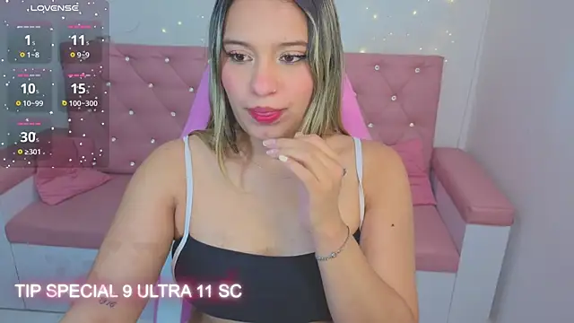 Paris09_v_'s Live XXX Chat
