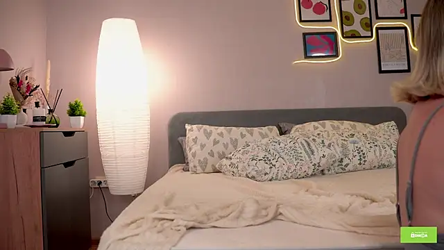 Lunea_Evienne_ Chat XXX in diretta
