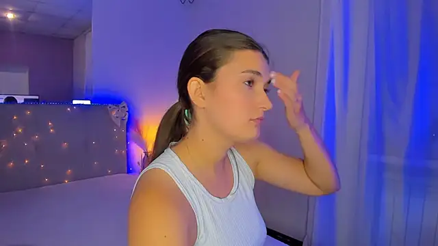 دردشة Laura_Leee الجنسية المباشرة