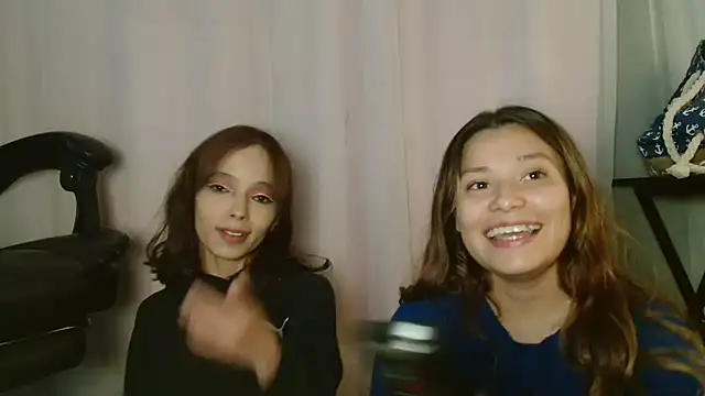 3littles Adlı Modelin Canlı XXX Sohbeti