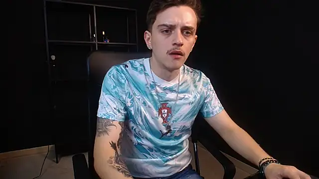 Chat +18 de FelixStarkk ao vivo