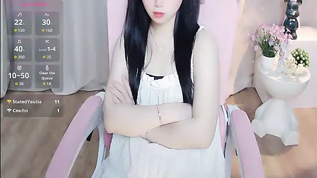 shynana's Live XXX Chat