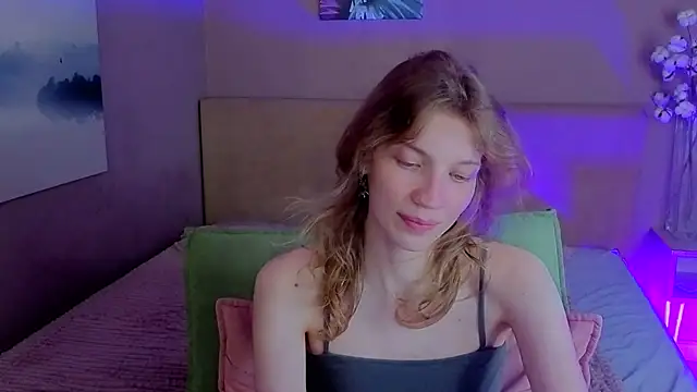 Chatroom XXX en direct de Emily_Cartex