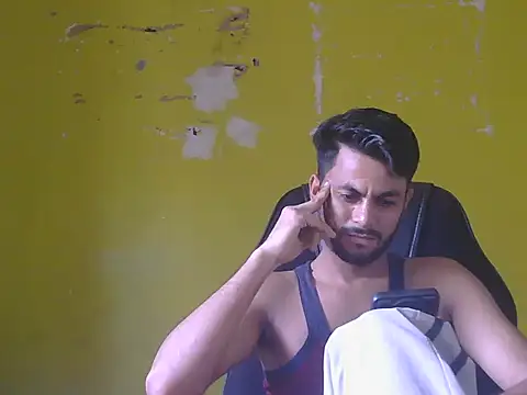 Stubborndesiboy 即時 XXX 聊天