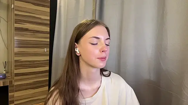 Clara_kitty live XXX chat