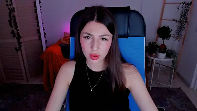 Онлайн чат XXX DiRosie