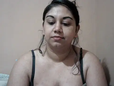 Chat XXX Live bellachow10