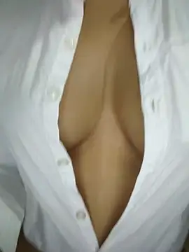 Helena-123 Adlı Modelin Canlı XXX Sohbeti