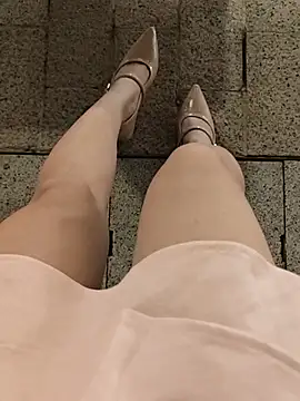 Mina-02 লাইভ XXX চ্যাট