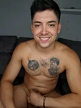 FeliPeee- লাইভ XXX চ্যাট
