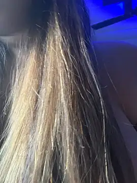 Pink_BabyDoll: διαδικτυακό σόου στην κάμερα
