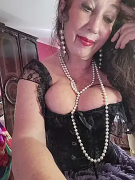 Chat +18 de GypsyEsmeralda ao vivo