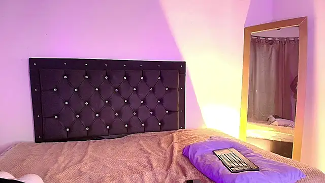 Hazel_Royce's Live XXX Chat
