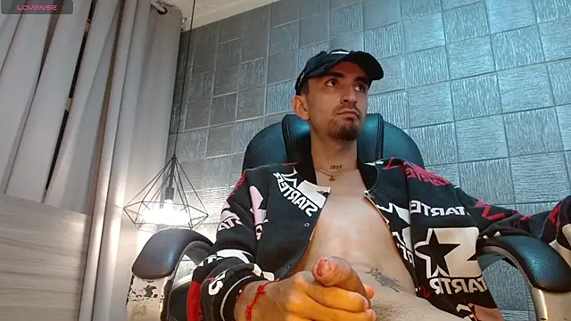 MykeCastle Chat XXX live