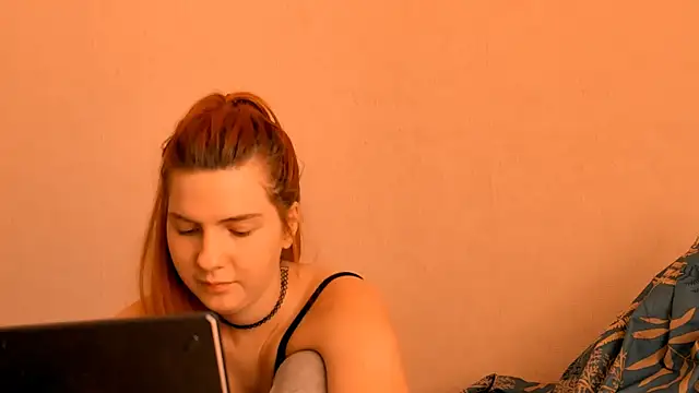AliceCUNTach's Live XXX Chat