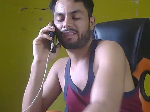Stubborndesiboy Chat XXX in diretta
