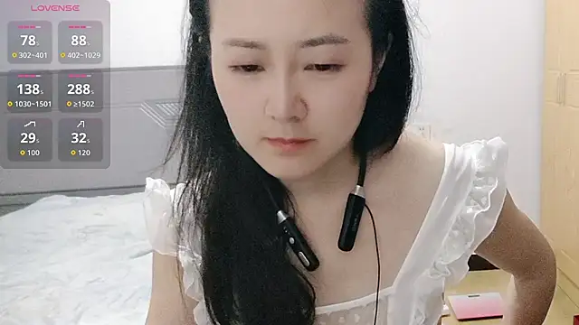 fanfan-FF's Live XXX Chat