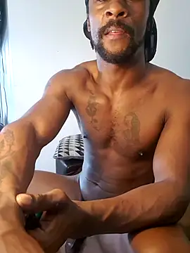 Emmanuelninja élő XXX-chatje