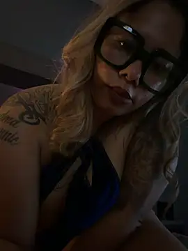 FamousBarbieDoll Chat XXX in diretta