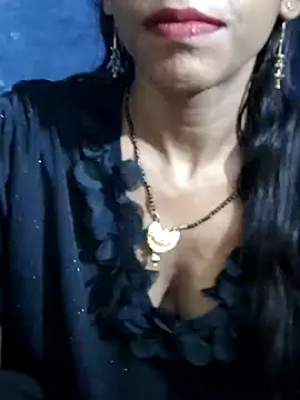 Chat XXX en directo de Itz_Aisha__