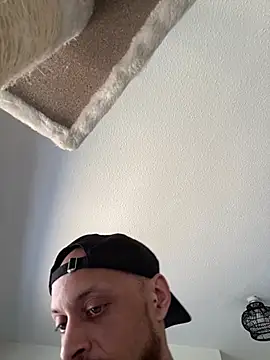 XXX chat uživo modela MattMiller28
