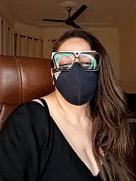 Chat XXX ao vivo de SEXY-Sardarni