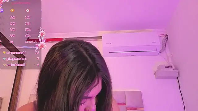 Chatroom XXX en direct de Mikaela-Banes