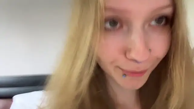 Živý XXX chat BivalentFalloff