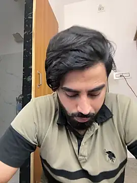 Royalboy_03 Adlı Modelin Canlı XXX Sohbeti