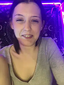 LilacteaseのライブXXXチャット