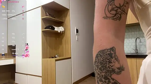 One_On_Mllion's Live XXX Chat