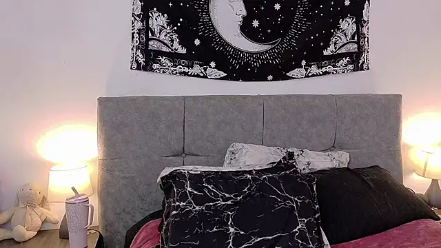 Lexiie1 Adlı Modelin Canlı XXX Sohbeti