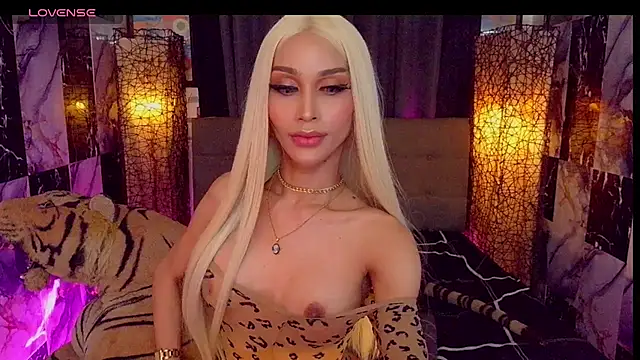 Chat +18 de SeductiveSamanthaTS ao vivo