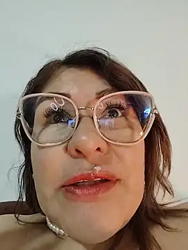 AlexxiaaMat Adlı Modelin Canlı XXX Sohbeti