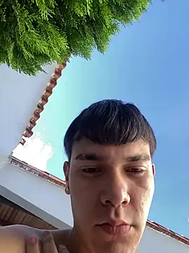 צ'אט XXX בשידור חי של WhyNotDestroy