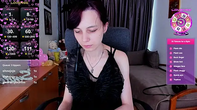 MiniLysii Adlı Modelin Canlı XXX Sohbeti