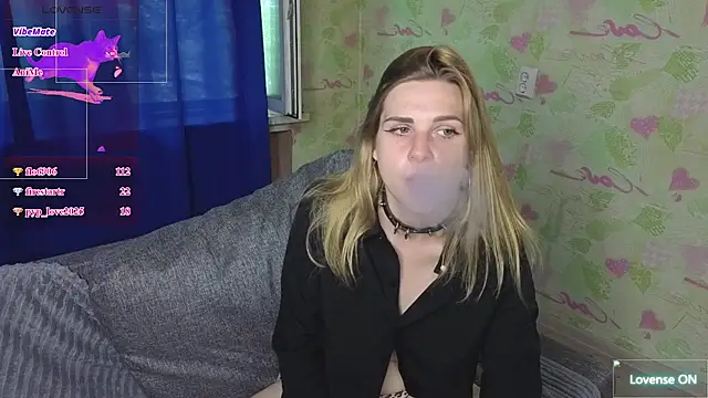 HelenMartines Adlı Modelin Canlı XXX Sohbeti