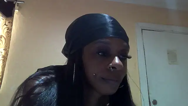 Jasmine_FullsShine's Live XXX Chat