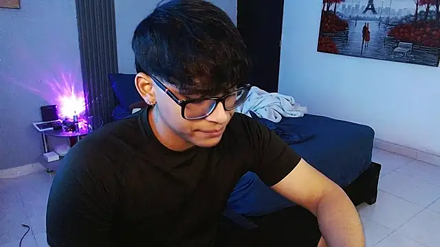 Mr_yisuzz 网络视讯表演