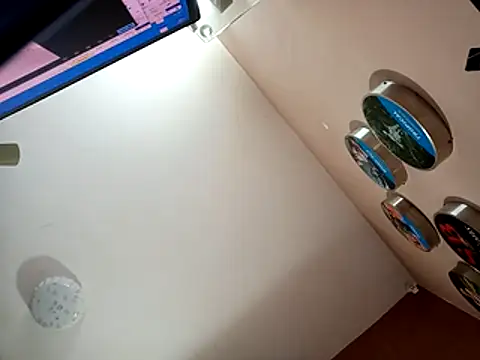 XXX chat uživo modela daddys_pen