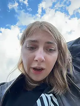 Sunny___Bunny Chat XXX in diretta