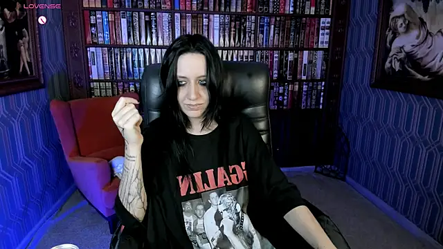 Medusa__Gorgona Adlı Modelin Canlı XXX Sohbeti