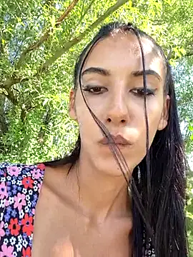 Andreea_FoxxのライブXXXチャット