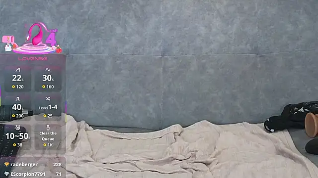 YuliethPetite Adlı Modelin Canlı XXX Sohbeti