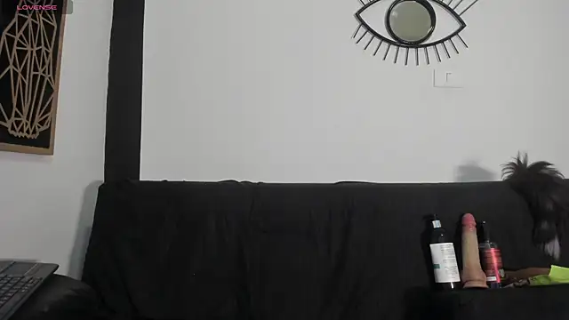 EmilyGomezLS' Live XXX Chat