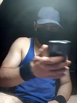 Chatroom XXX en direct de Pink_Anal_Virgin_Boy