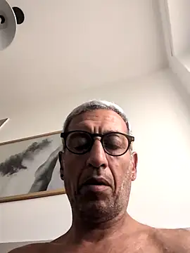 Онлайн чат XXX ArsenioL