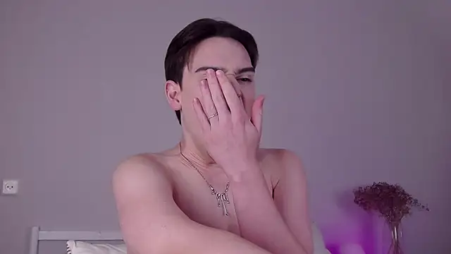 RobbyCharming Adlı Modelin Canlı XXX Sohbeti
