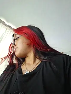 Živý XXX chat carolinerue